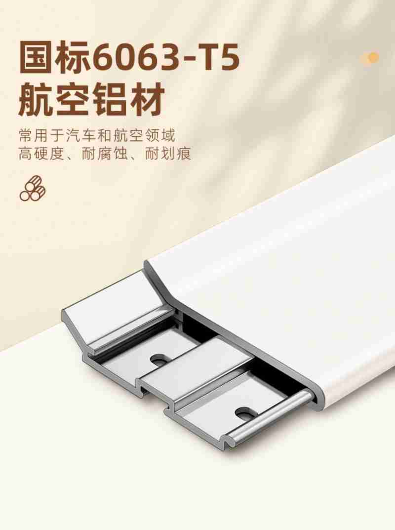 黄岁新老人亲笔题词的“黄公略中队”队旗(中国江西新闻网记者曾庆扬 摄)